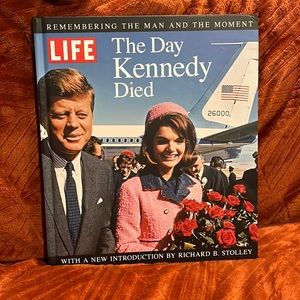 The day Kennedy died ( Life / 2014 )